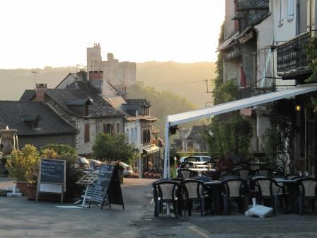 The nearby hill top village of Najac